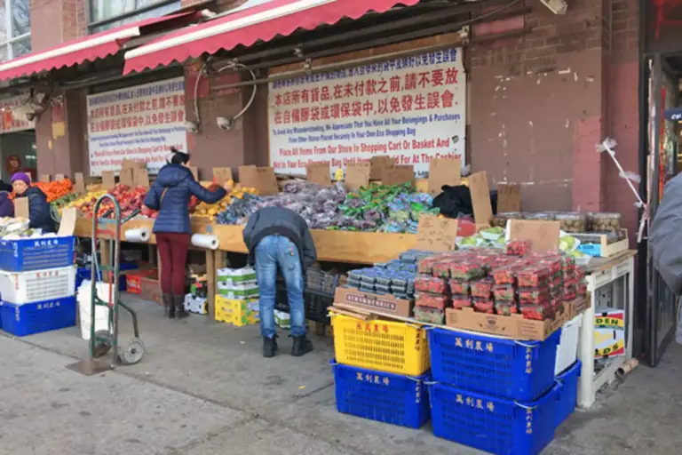 Great Toronto Movers blog best affordable grocery stores in Toronto 2024. Kai wei supermarket