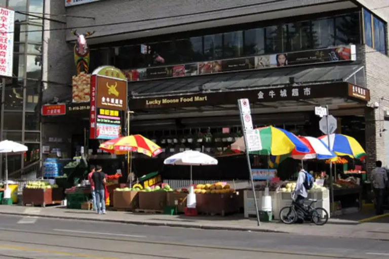 Great Toronto Movers blog best affordable grocery stores in Toronto 2024. Lucky Moose Food Mart.