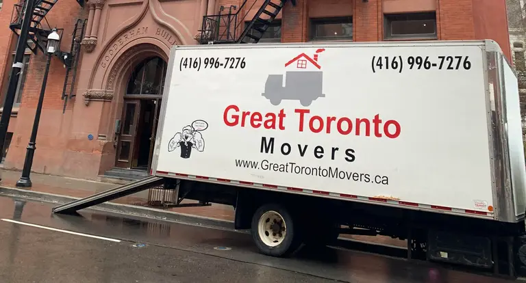 Great Toronto Movers - Local movers Toronto. Best Toronto moving company with moving truck downtown Toronto.